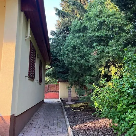 Magaspart Balatonakarattya